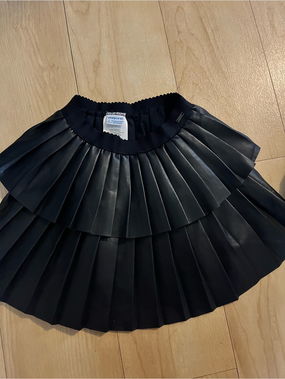 Mayoral girls Black Pleated Faux Leather Skirt size 3
